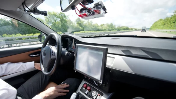 Autonomes Fahren - &copy; Foto: Daniel Naupold/dpa