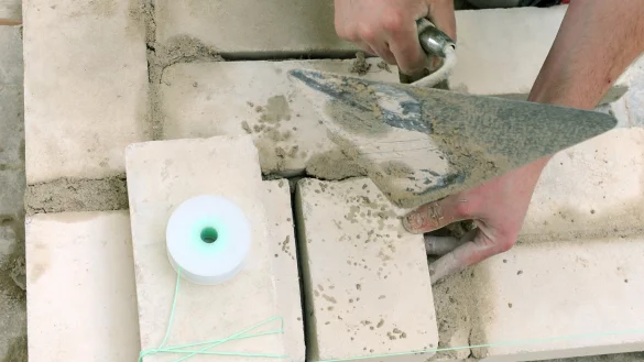 Lehrlingsausbildung der Handwerkskammer - &copy; Foto: Waltraud Grubitzsch/dpa-Zentralbild