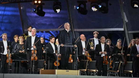 Open-Air-Konzert der Staatsoper Berlin - &copy; Foto: Tobias Schwarz/AFP Pool/dpa