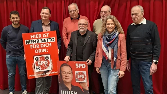 Neuer Verein, neuer Kandidat: Sebastian Engbrocks, Julien Thiede, Dieter Hartwig, Manfred Rehse, Heinz-G&uuml;nter Niehus, Heidi Lagemann, Heinrich Wischnewski. - &copy; SPD Kalletal
