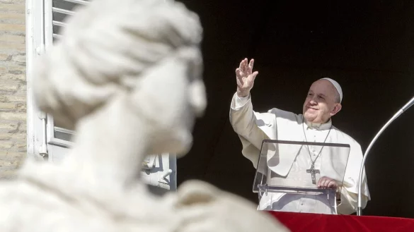 Papst Franziskus - &copy; Foto: Andrew Medichini/AP/dpa