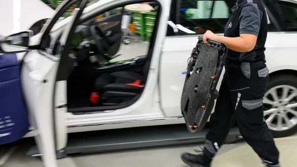 Zum Fahrzeuginnenausbau geh&ouml;rt viel dazu - &copy; Foto: Daniel Maurer/dpa-tmn