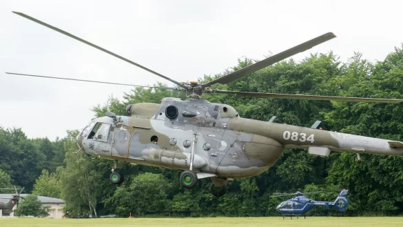 Milit&auml;rhubschrauber MI-17 - &copy; Foto: Peter Endig/dpa-Zentralbild/dpa