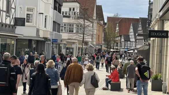 Die Fu&szlig;g&auml;ngerzone Bad Salzuflen: Der Kreis Lippe bleibt im OWL-Vergleich der Einzelhandelsattraktivit&auml;t zur&uuml;ck. - &copy; Sandra Castrup