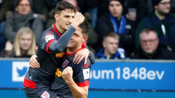 Entscheidung - &copy; Foto: Roland Weihrauch/dpa