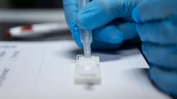 Corona-Schnelltest - &copy; Foto: Marijan Murat/dpa