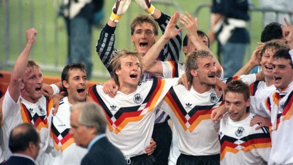 WM 1990 - &copy; Foto: Frank Kleefeldt/dpa