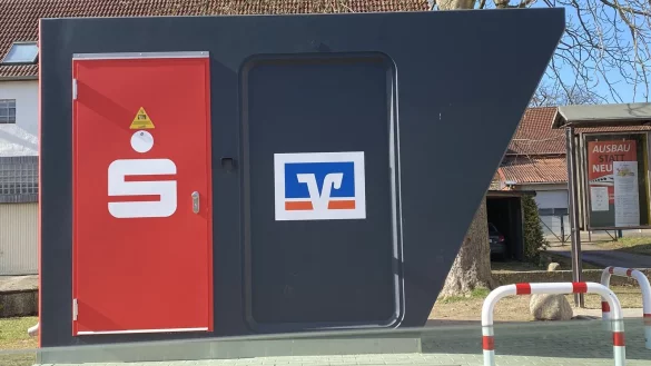 Neu in Langenholzhausen: der Pavillon ersetzt das Gebäude an der Hauptstraße. - © Axel Bürger