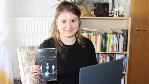 Marie Beckmann hat unter ihrem Pseudonym "Mary Bee" den ersten Teil der Trilogie "Schachmatt" ver&ouml;ffentlicht. - &copy; Sandra Castrup