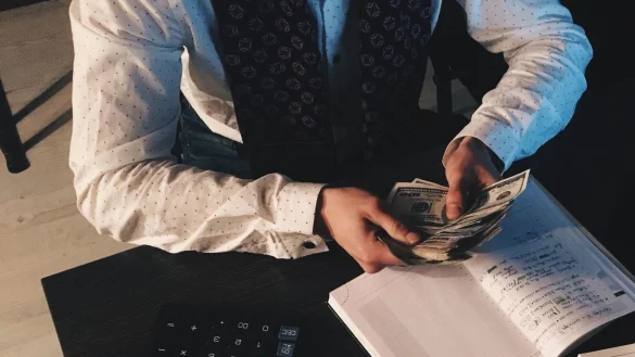 Ein Bielefelder Rechtsanwalt prellte seine eigenen Mandanten. - &copy; Symbolbild: Pexels