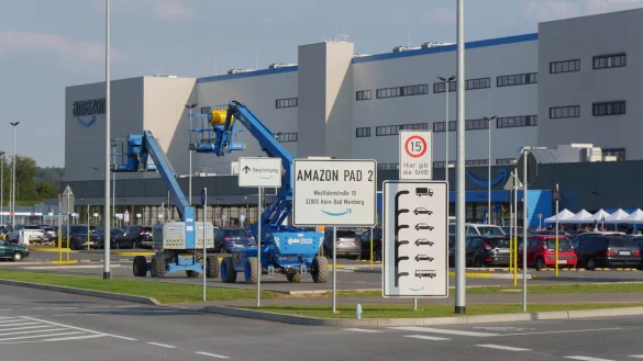 Mit 2200 Besch&auml;ftigten hat das Amazon-Logistikzentrum PAD2 in Belle nun die maximale Mitarbeiterzahl erreicht. - &copy; Archivfoto: Jost Wolf