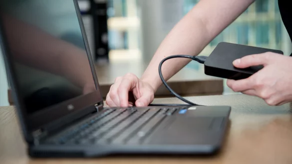 Externe Festplatte - &copy; Foto: Henrik Josef Boerger