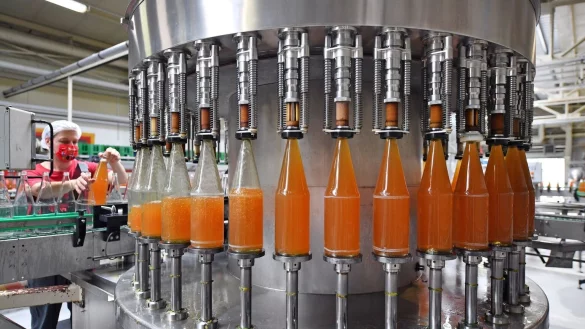 Stiftung Warentest pr&uuml;ft Apfels&auml;fte - &copy; Foto: Martin Schutt/dpa-Zentralbild/dpa-tmn