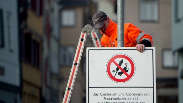 Sicherheitsabstand - &copy; Foto: Marijan Murat/dpa/dpa-tmn