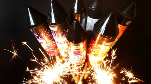 Silvesterfeuerwerk - &copy; Foto: Roland Weihrauch