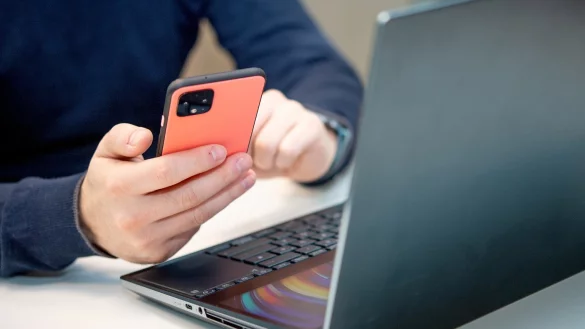 Zweifaktor-Authentifizierung - &copy; Foto: Zacharie Scheurer/dpa-tmn