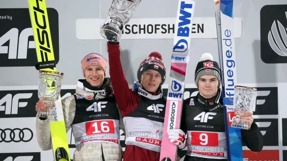 Auf dem Podest - &copy; Foto: Daniel Karmann/dpa