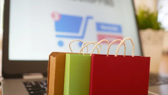 Shoppen soll Spa&szlig; machen, f&uuml;r einige wird es zu einer richtigen Last. Und zwar dann, wenn man nicht mehr aufh&ouml;ren kann. - &copy; Pixabay