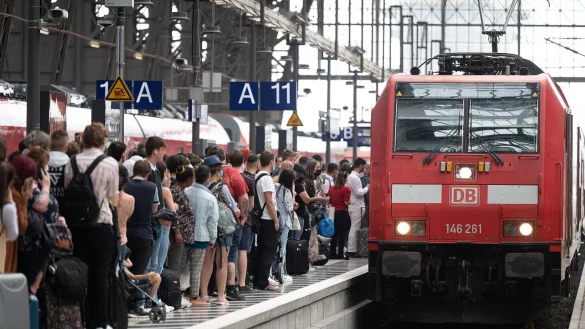 - &copy; Sebastian Gollnow/dpa