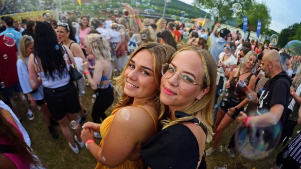 "Bubble Beats" am Schiedersee bei bestem Sommerwetter. - &copy; Nicole Ellerbrake