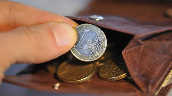 Geldbeutel - &copy; Foto: Andreas Gebert/dpa