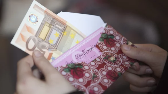 Geldgeschenke zur Kommunion - &copy; Foto: Silvia Marks/dpa-tmn