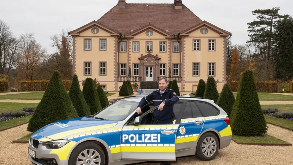 Der neue Bezirksdienstbeamte f&uuml;r Schwieder-Schwalenberg hei&szlig;t Marcel Schenk. - &copy; Polizei Lippe