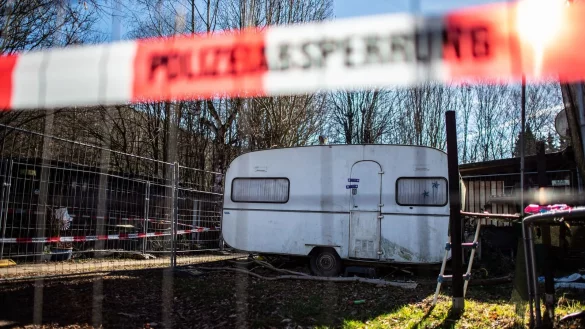 Auf dem Campingplatz Eichwald steht der versiegelte Campingwagen. - &copy; picture alliance/dpa