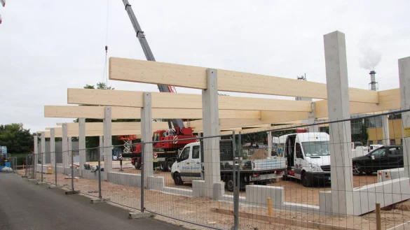 Die Bauarbeiten an der Detmolder Straße sind in vollem Gang. - © Kirsten Fuhrmann