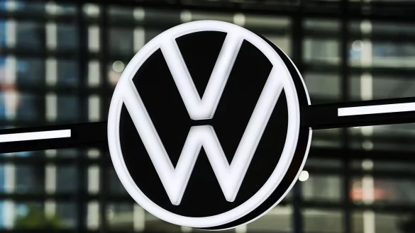 - &copy; Swen Pf&ouml;rtner/dpa