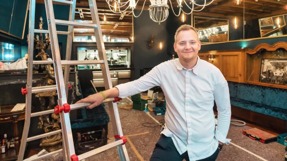 Chef Jan Diekjobst freut sich auf die Neuer&ouml;ffnung des Restaurants. - &copy; Torben Gocke