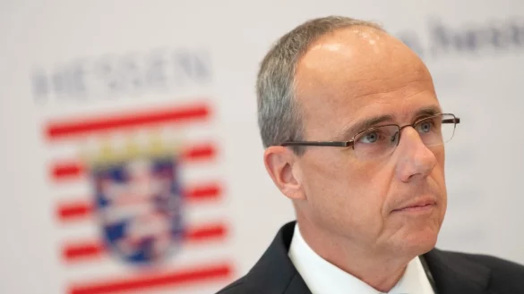 Peter Beuth - &copy; Foto: Boris Roessler/dpa