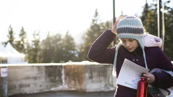 Klimaaktivistin - &copy; Foto: Gian Ehrenzeller/KEYSTONE/dpa