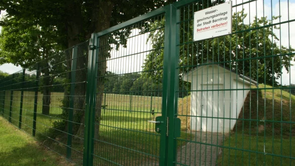 Soll einem Antrag der Gr&uuml;nen zufolge n&auml;chstes Jahr Streuobstwiese werden: die Gr&uuml;nfl&auml;che am Brunnen Uhlental. - &copy; Sylvia Frevert(LZ)