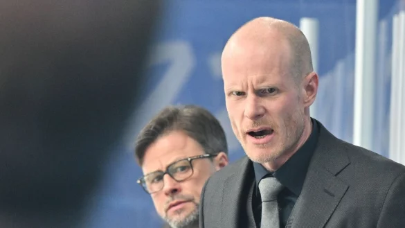 - &copy; Peter Kneffel/dpa