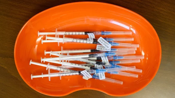 Impfspritzen - &copy; Foto: Robert Michael/dpa-Zentralbild/dpa