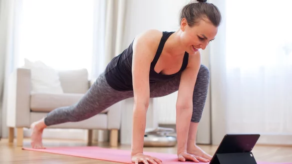 Online-Angebote der Krankenkassen - &copy; Foto: Christin Klose/dpa-tmn