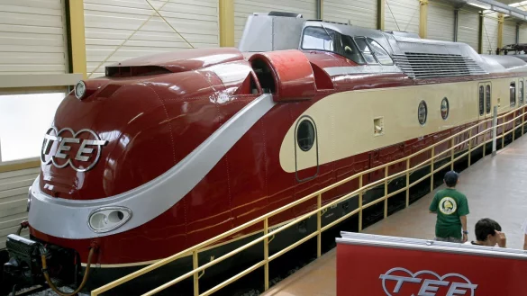 Trans-Europ-Express in N&uuml;rnberg - &copy; Foto: Daniel Karmann