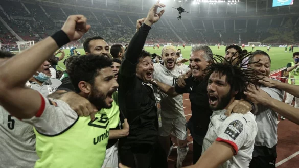 Das Team von Ägypten jubelt - © Foto: Ayman Aref/dpa