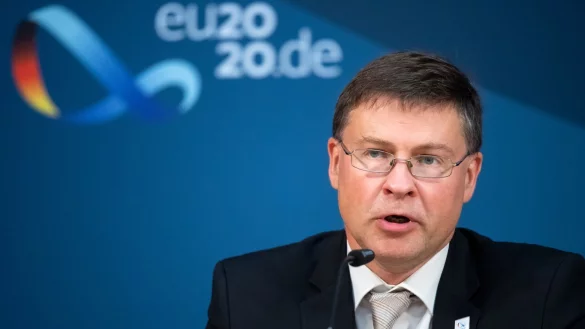 Valdis Dombrovskis - &copy; Foto: Bernd von Jutrczenka/dpa Pool/dpa