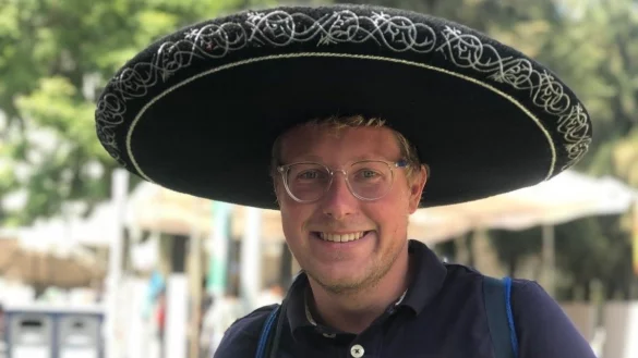 Ganz traditionell tr&auml;gt Marvin M&uuml;ller aus Detmold in Mexiko einen Sombrero. - &copy; Marvin M&uuml;ller