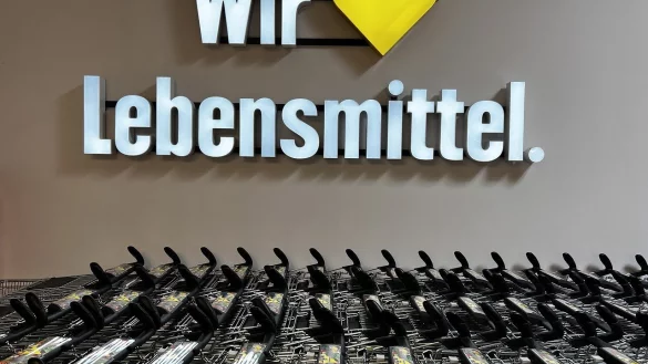 Die K&uuml;hlregale in diesem Bielefelder Supermarkt sind leer, die Kunden irritiert. - &copy; Symbolbild: Pixabay