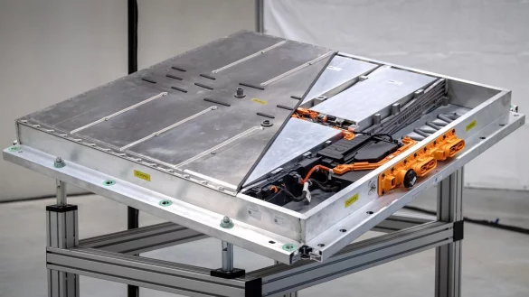 Batteriepass - &copy; Foto: Sina Schuldt/dpa