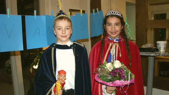 Fynn I. Pischczan und Vanessa I. Ouaili sind das neuen Kinderprinzenpaar. - &copy; Wulf Daneyko