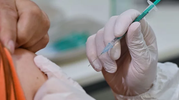 Corona-Impfung - &copy; Foto: Patrick Pleul/dpa-Zentralbild/dpa