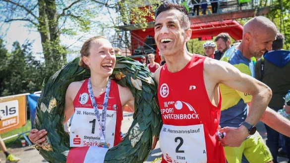 Steffi Strate und Elias Sansar, die strahlenden Sieger. - © Sarah Jonek