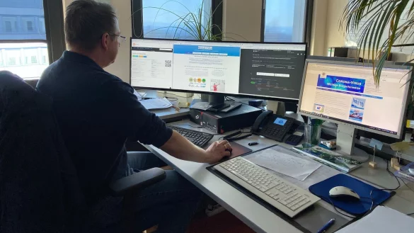 Auf Streife im sozialen Netzwerk - &copy; Foto: Polizei Hessen/dpa