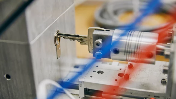 T&uuml;rschl&ouml;sser im Test - &copy; Foto: Stiftung Warentest/dpa-tmn