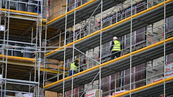 Bund und L&auml;nder wollen das Bauen massiv beschleunigen &ndash; gro&szlig;e Unternehmen aus OWL zeigen sich hoffnungsvoll. - &copy; Malin Wunderlich/dpa