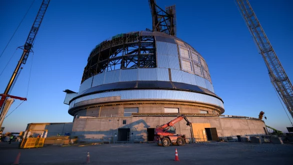 Die Europ&auml;ischen S&uuml;dsternwarte (ESO) l&auml;sst auf dem Berg Cerro Armazones in der N&auml;he des Paranal-Observatoriums die Teleskopanlage ELT (Extremely Large Telescope, ELT) bauen. Das ELT wird einen Hauptspiegel von 39 Metern Durchmesser haben und damit das gr&ouml;&szlig;te Teleskop der Welt f&uuml;r sichtbares und f&uuml;r Infrarotlicht sein.?Foto: dpa/Bernd von Jutrczenka - &copy; Bernd von Jutrczenka/dpa